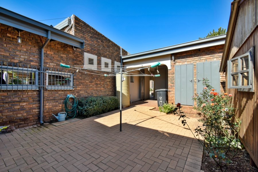 3 Bedroom Property for Sale in Garsfontein Gauteng