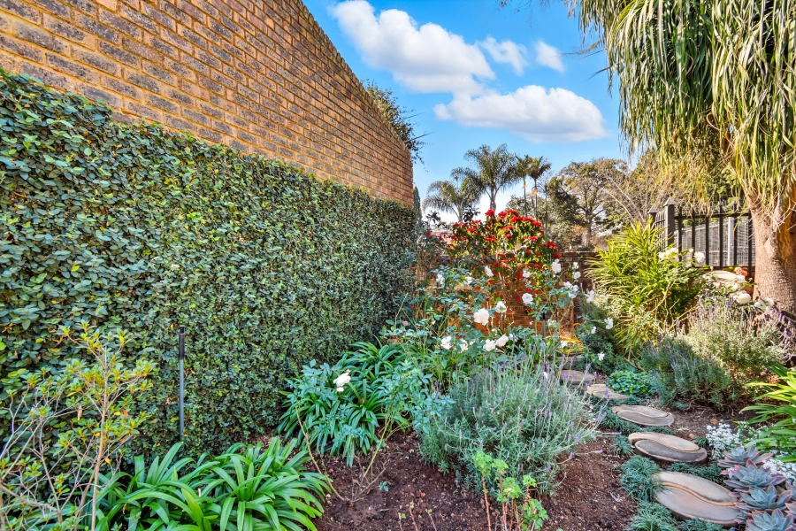 3 Bedroom Property for Sale in Garsfontein Gauteng