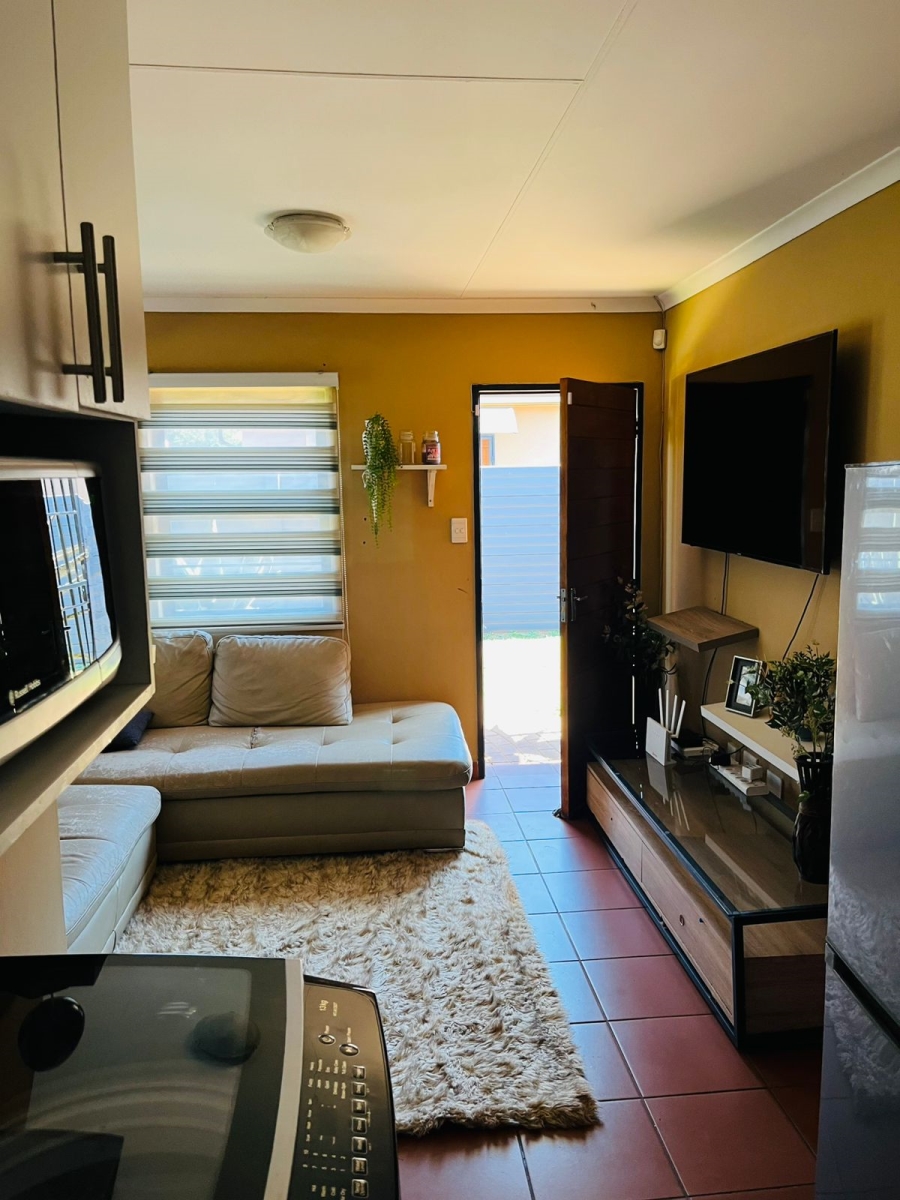 3 Bedroom Property for Sale in Protea Glen Gauteng