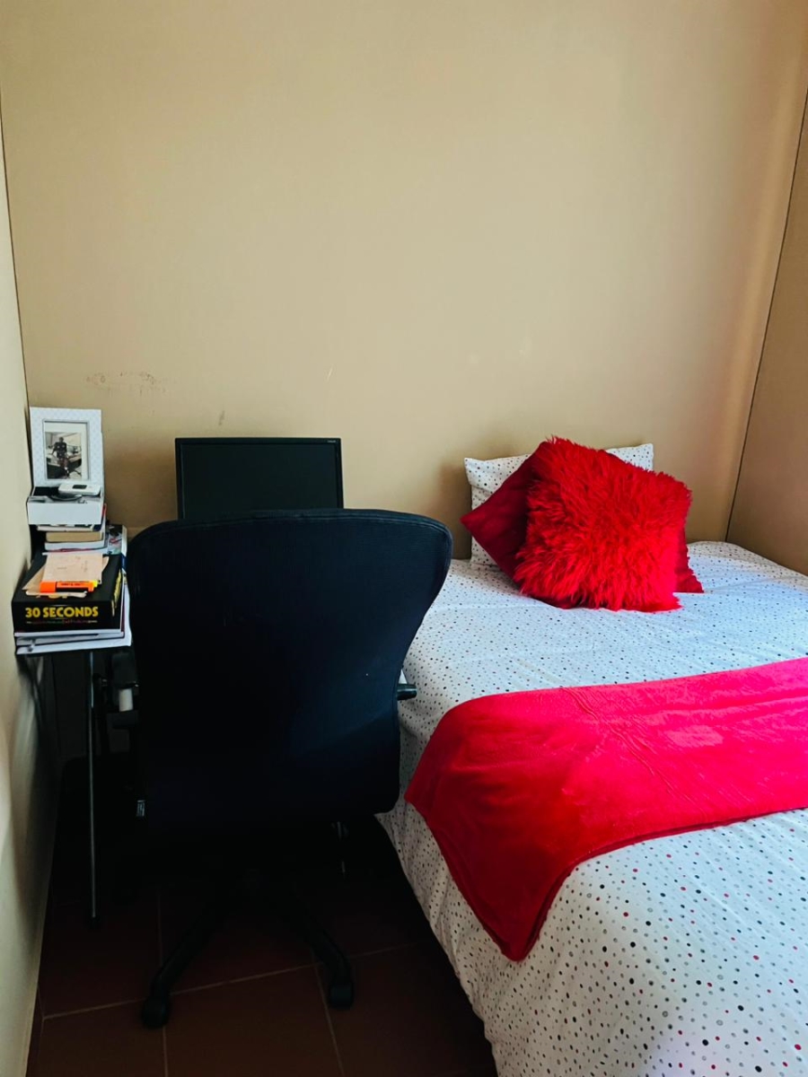 3 Bedroom Property for Sale in Protea Glen Gauteng