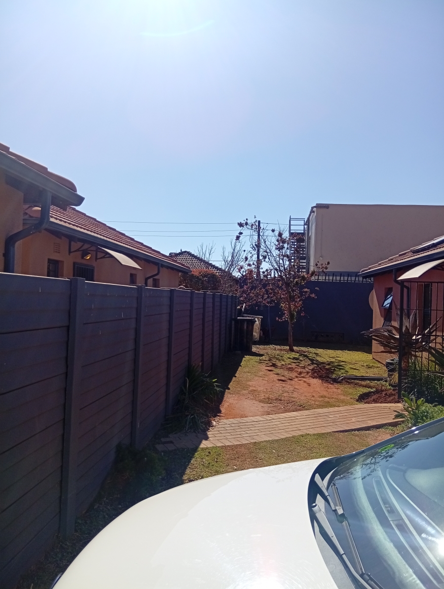 3 Bedroom Property for Sale in Protea Glen Gauteng