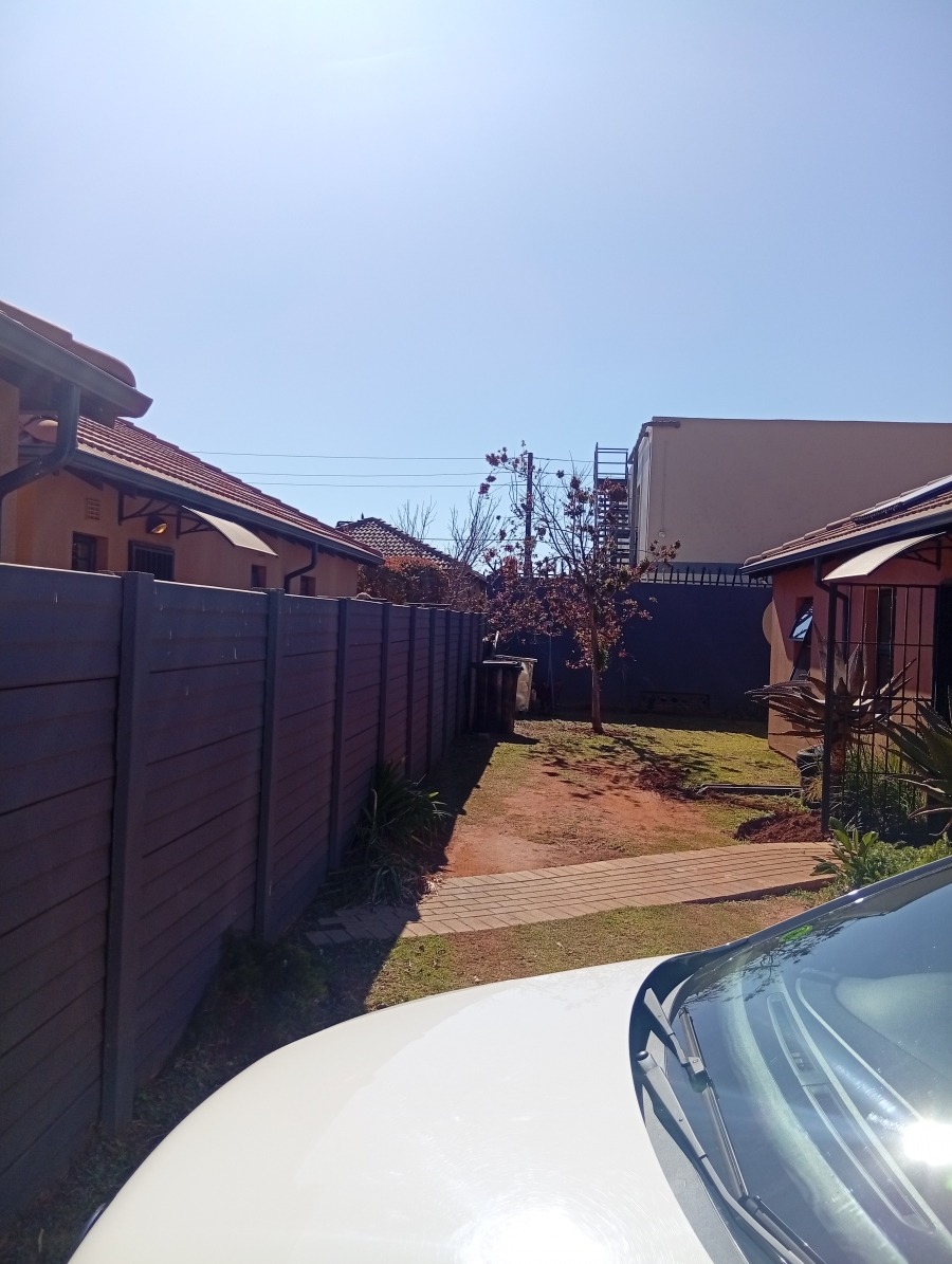 3 Bedroom Property for Sale in Protea Glen Gauteng
