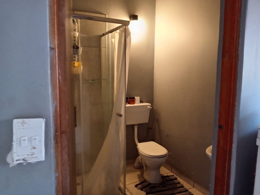 9 Bedroom Property for Sale in Roodepoort North Gauteng