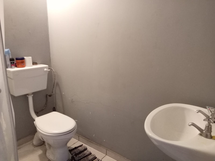 9 Bedroom Property for Sale in Roodepoort North Gauteng