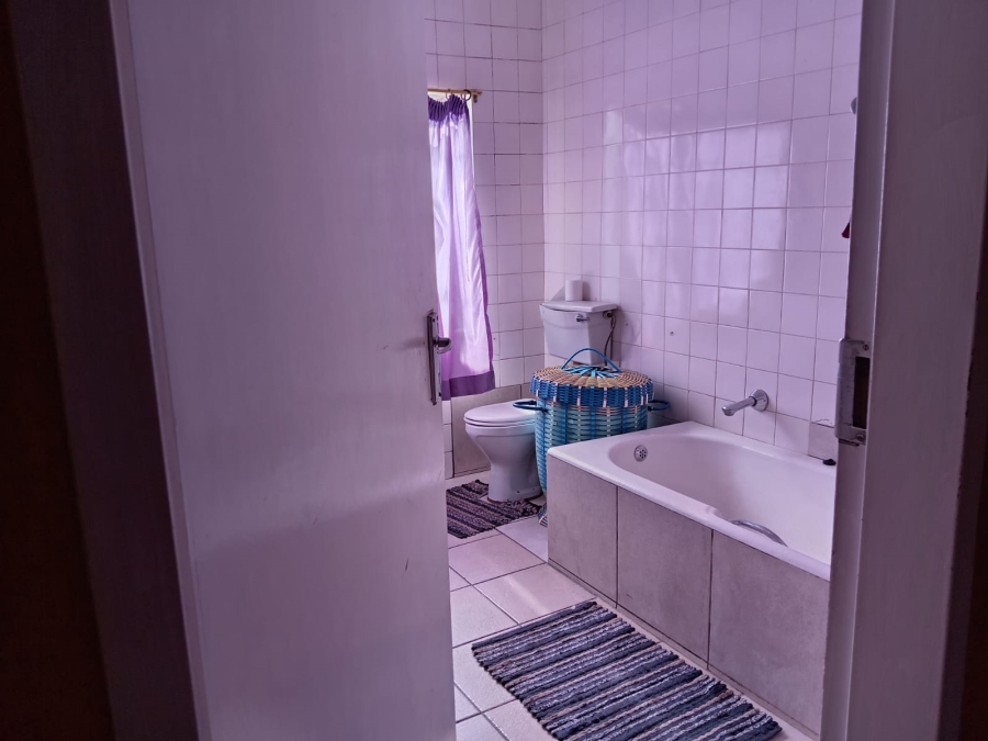 9 Bedroom Property for Sale in Roodepoort North Gauteng