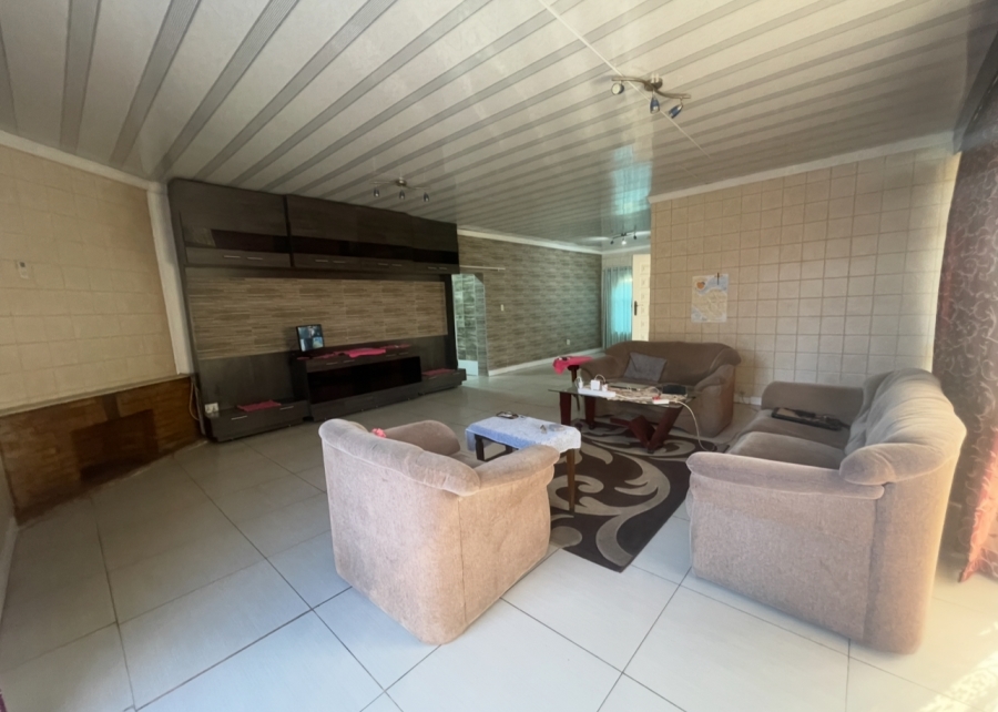 3 Bedroom Property for Sale in Mountain View Gauteng