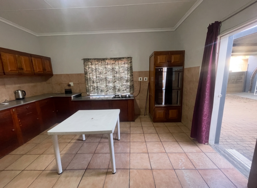 3 Bedroom Property for Sale in Mountain View Gauteng