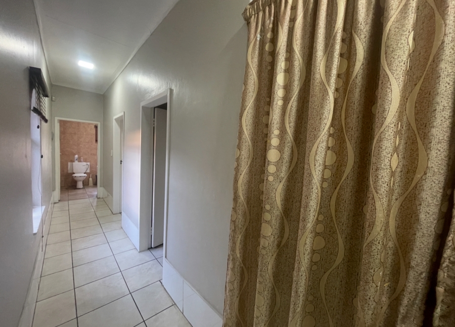 3 Bedroom Property for Sale in Mountain View Gauteng