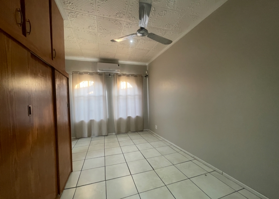 3 Bedroom Property for Sale in Mountain View Gauteng