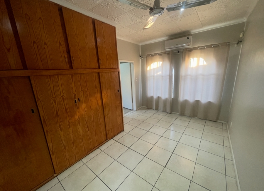 3 Bedroom Property for Sale in Mountain View Gauteng