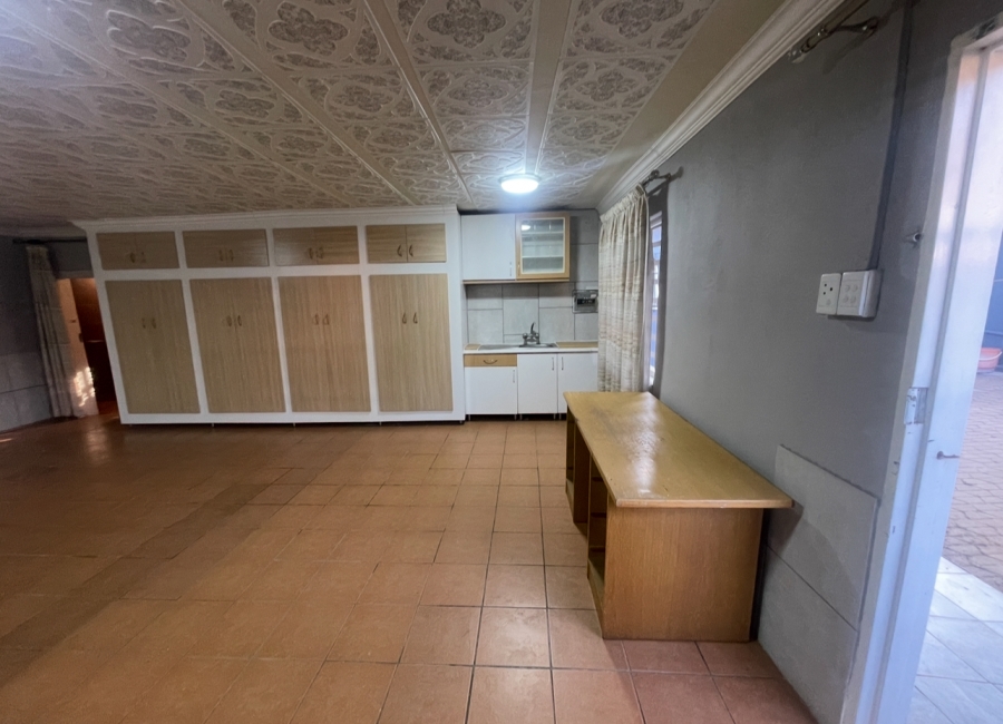 3 Bedroom Property for Sale in Mountain View Gauteng