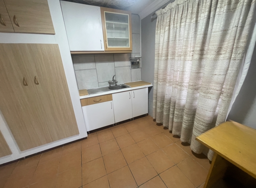 3 Bedroom Property for Sale in Mountain View Gauteng