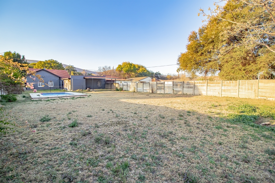 3 Bedroom Property for Sale in Mountain View Gauteng