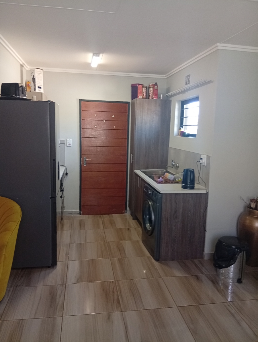 2 Bedroom Property for Sale in Protea Glen Gauteng