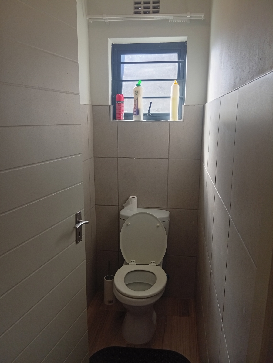 2 Bedroom Property for Sale in Protea Glen Gauteng