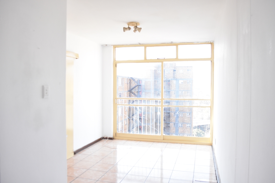 1 Bedroom Property for Sale in Pretoria Central Gauteng