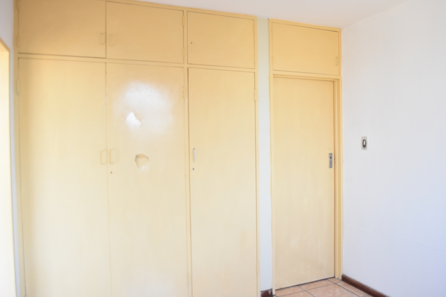 1 Bedroom Property for Sale in Pretoria Central Gauteng