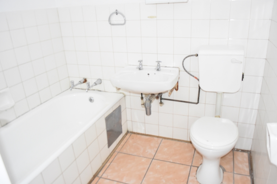 1 Bedroom Property for Sale in Pretoria Central Gauteng