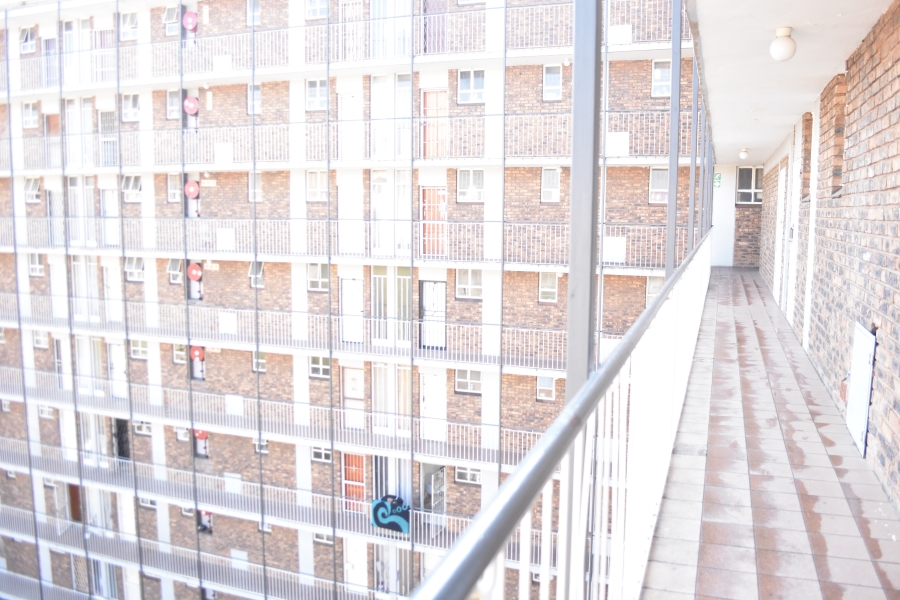 1 Bedroom Property for Sale in Pretoria Central Gauteng