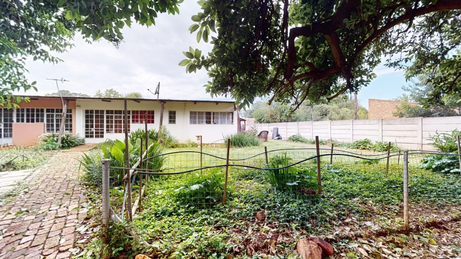 Commercial Property for Sale in Bredell Gauteng