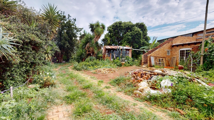 Commercial Property for Sale in Bredell Gauteng