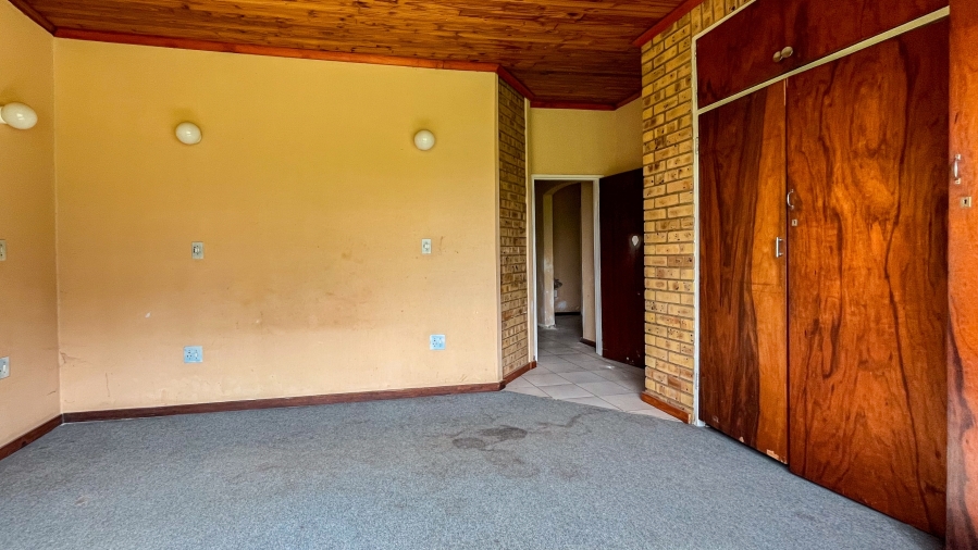 Commercial Property for Sale in Bredell Gauteng