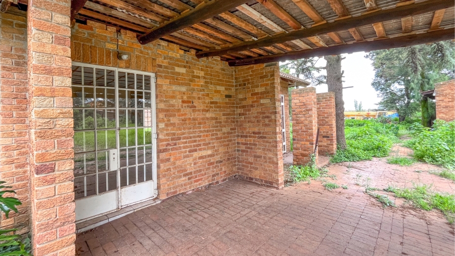 Commercial Property for Sale in Bredell Gauteng