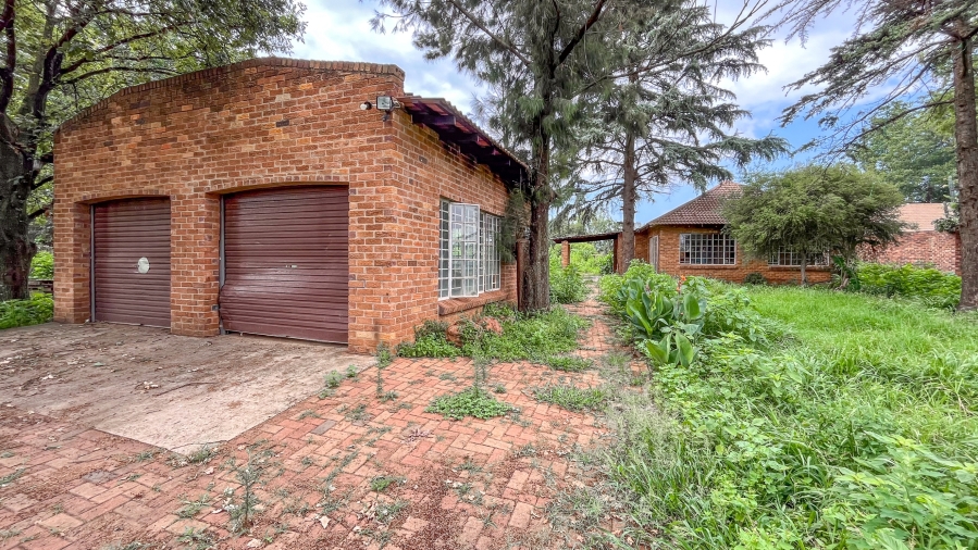 Commercial Property for Sale in Bredell Gauteng