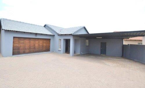 To Let 3 Bedroom Property for Rent in Thatchfield Estate Gauteng