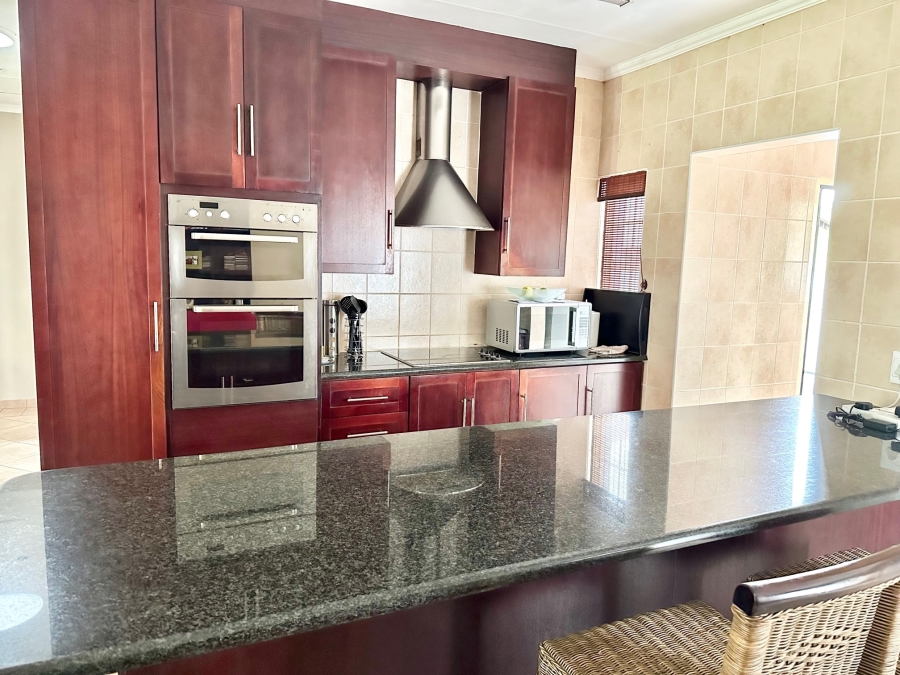 To Let 3 Bedroom Property for Rent in Thatchfield Estate Gauteng