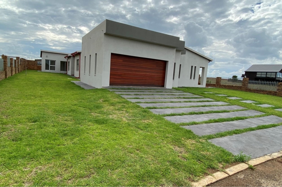 4 Bedroom Property for Sale in Bronkhorstbaai Gauteng