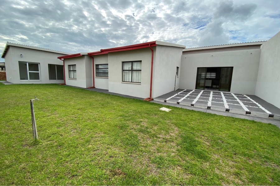 4 Bedroom Property for Sale in Bronkhorstbaai Gauteng