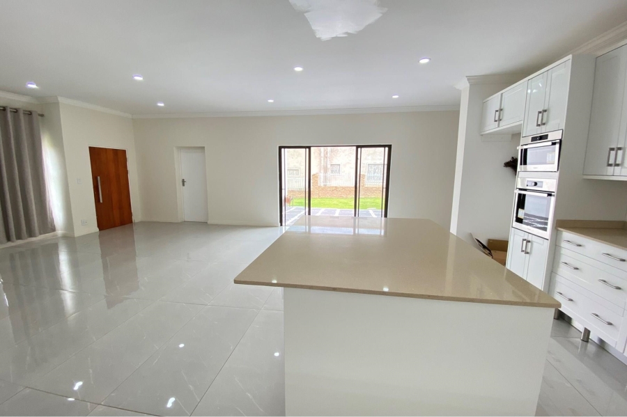 4 Bedroom Property for Sale in Bronkhorstbaai Gauteng