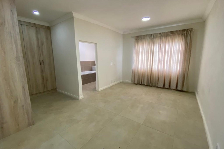 4 Bedroom Property for Sale in Bronkhorstbaai Gauteng