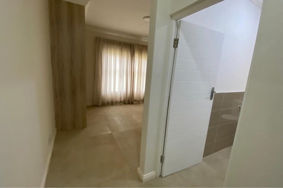 4 Bedroom Property for Sale in Bronkhorstbaai Gauteng