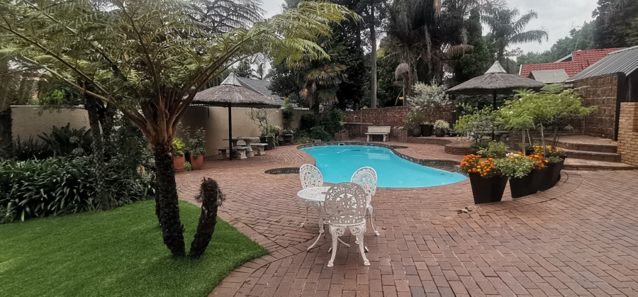 2 Bedroom Property for Sale in Bedfordview Gauteng