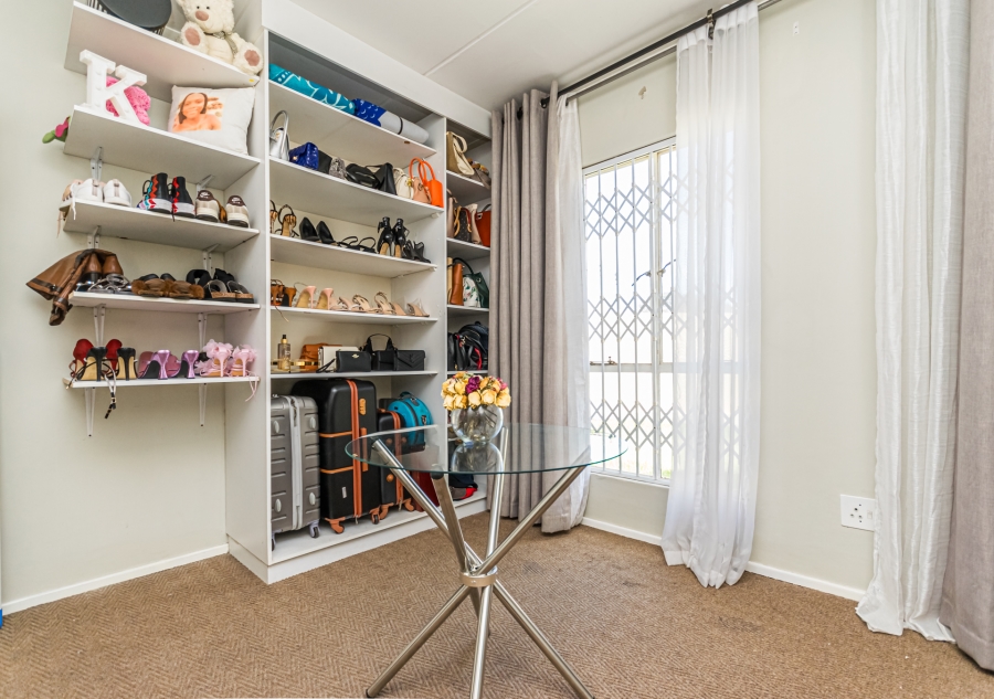 2 Bedroom Property for Sale in Sundowner Gauteng
