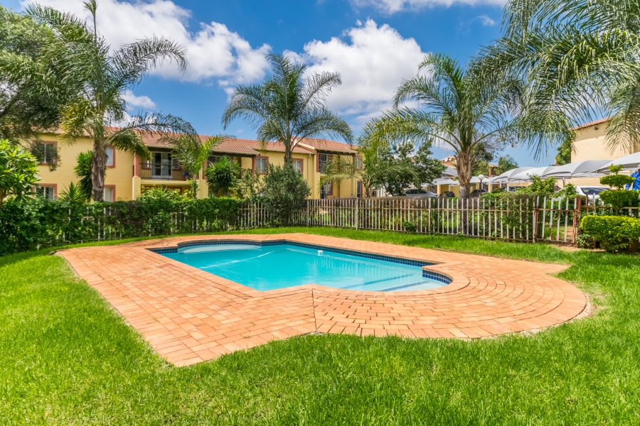 2 Bedroom Property for Sale in Sundowner Gauteng