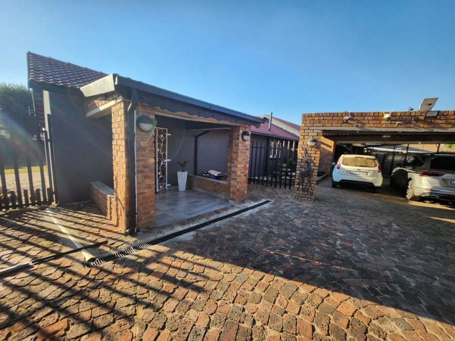 3 Bedroom Property for Sale in Brakpan North Gauteng