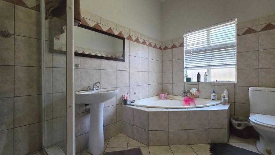 3 Bedroom Property for Sale in Dalview Gauteng