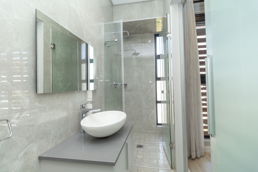 To Let 4 Bedroom Property for Rent in Bryanston Gauteng