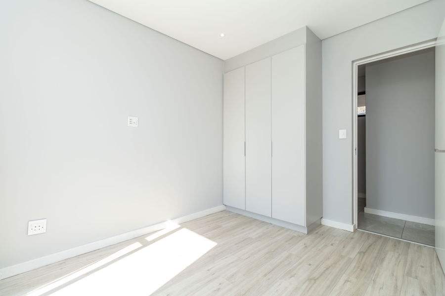 To Let 4 Bedroom Property for Rent in Bryanston Gauteng