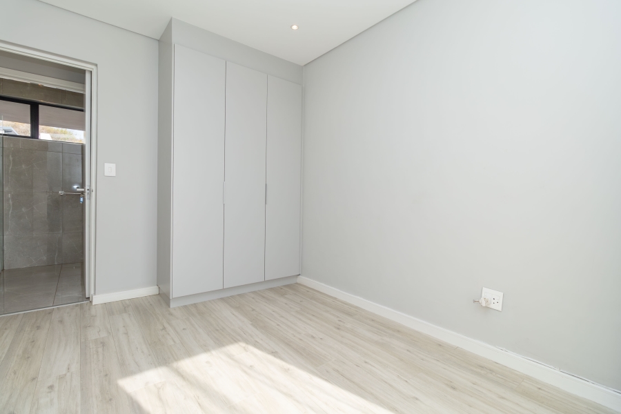 To Let 4 Bedroom Property for Rent in Bryanston Gauteng