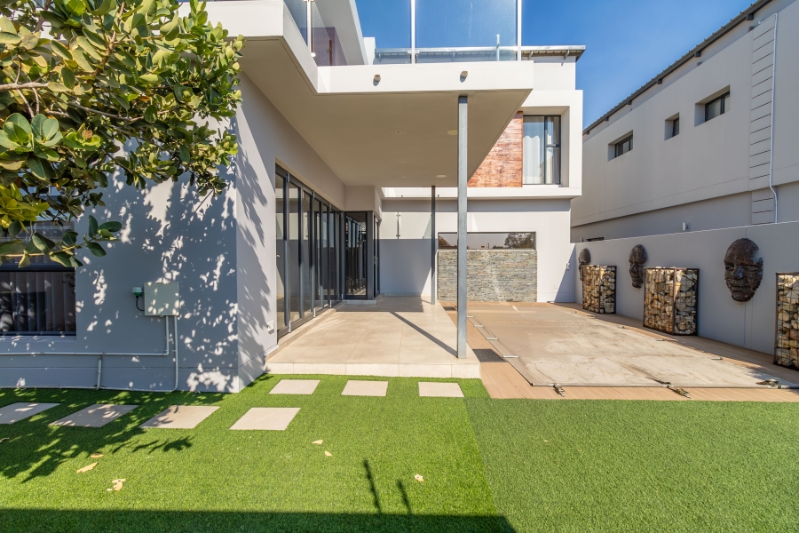 To Let 4 Bedroom Property for Rent in Bryanston Gauteng