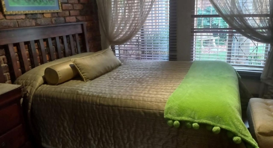 4 Bedroom Property for Sale in Petersfield Gauteng