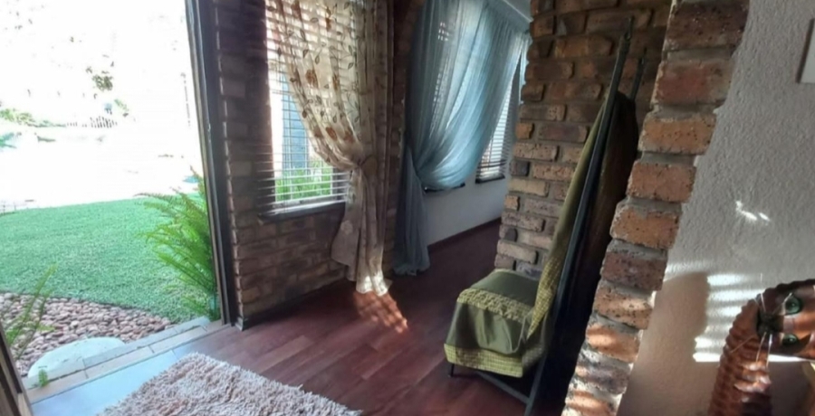 4 Bedroom Property for Sale in Petersfield Gauteng