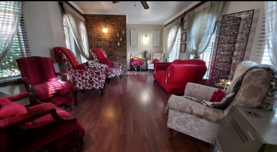 4 Bedroom Property for Sale in Petersfield Gauteng