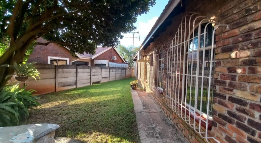 4 Bedroom Property for Sale in Petersfield Gauteng