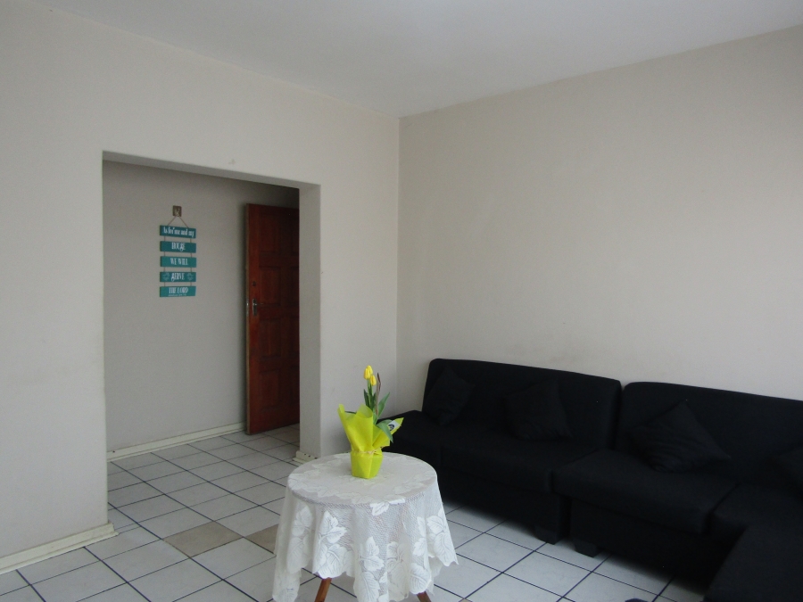 2 Bedroom Property for Sale in Turf Club Gauteng