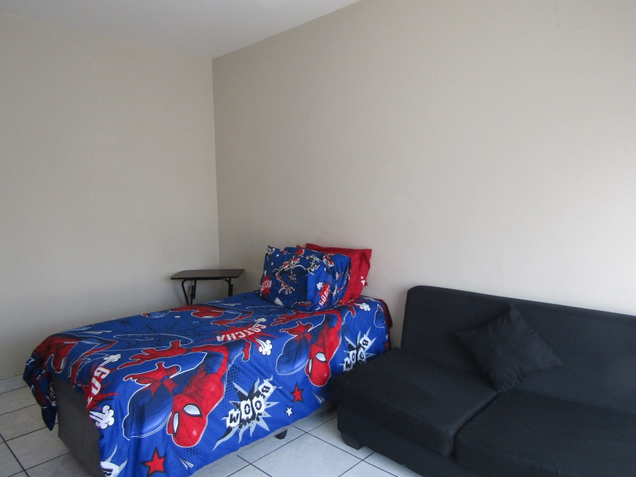 2 Bedroom Property for Sale in Turf Club Gauteng